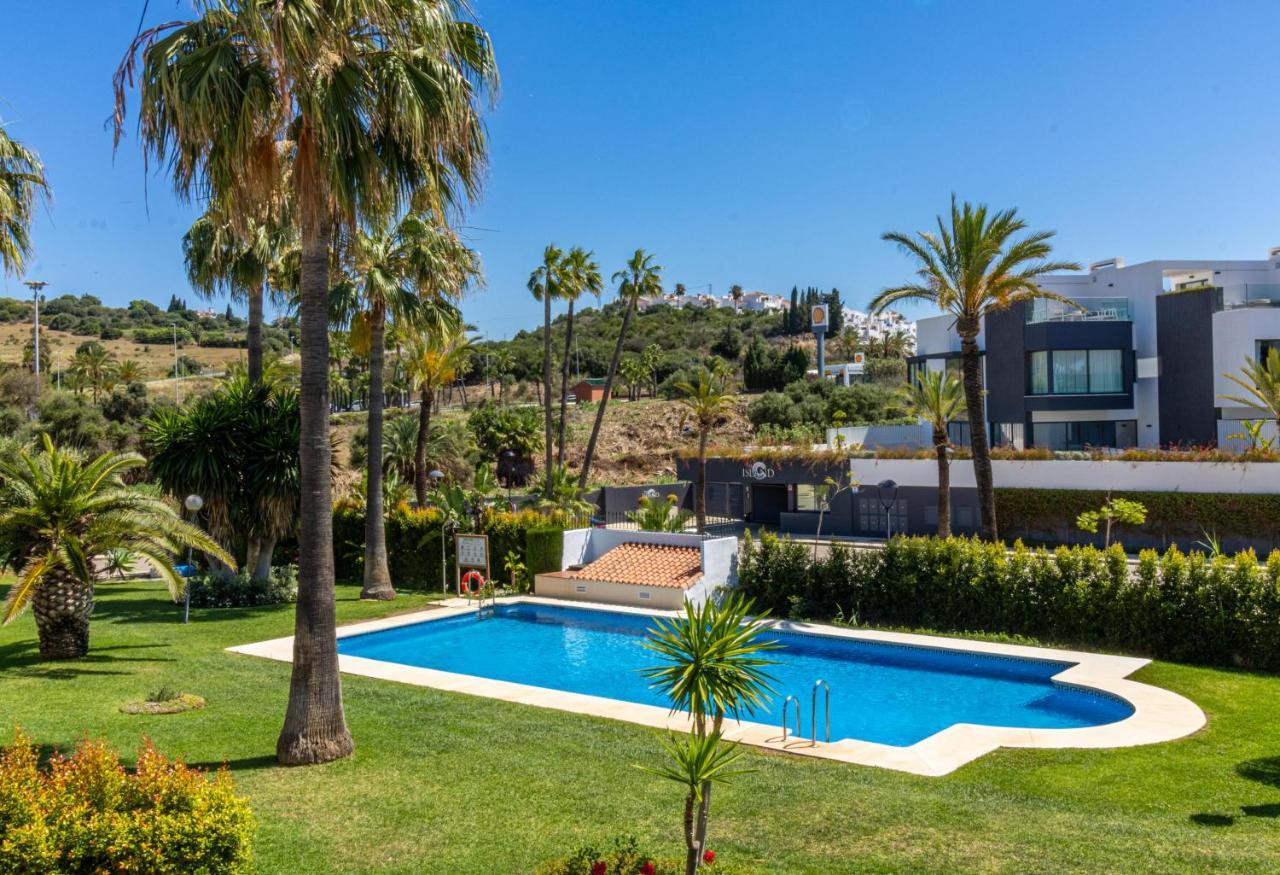 Spacious Beachfront Town House In Estepona With Fully Equipped Kitchen, Pools, Garden, Sea View Dış mekan fotoğraf