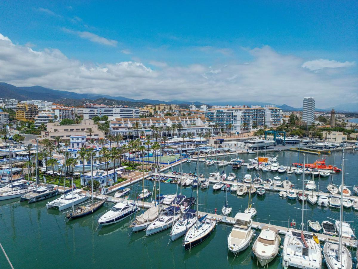 Spacious Beachfront Town House In Estepona With Fully Equipped Kitchen, Pools, Garden, Sea View Dış mekan fotoğraf
