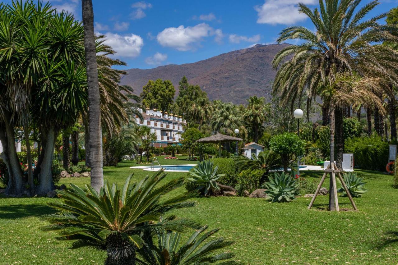 Spacious Beachfront Town House In Estepona With Fully Equipped Kitchen, Pools, Garden, Sea View Dış mekan fotoğraf