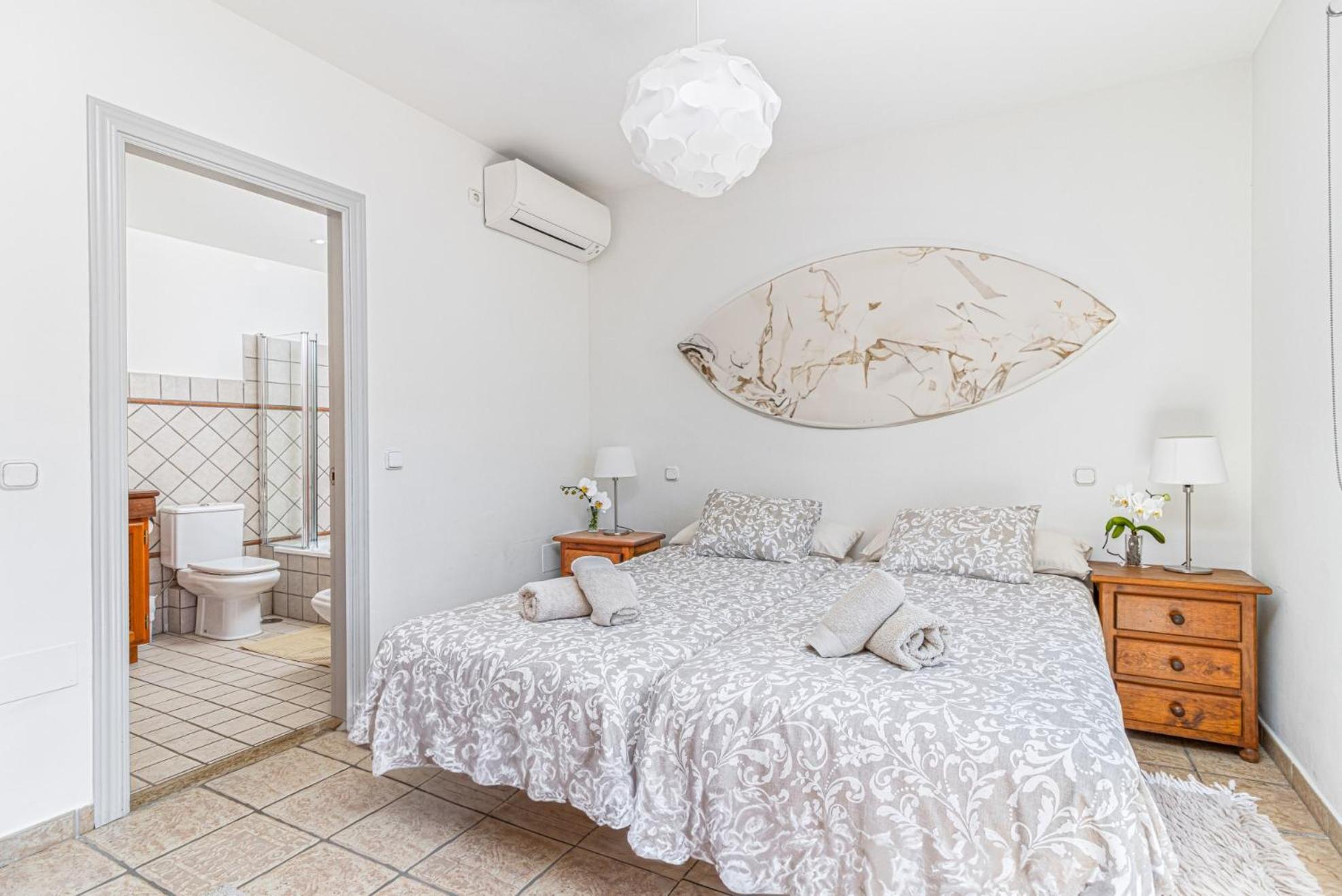 Spacious Beachfront Town House In Estepona With Fully Equipped Kitchen, Pools, Garden, Sea View Dış mekan fotoğraf
